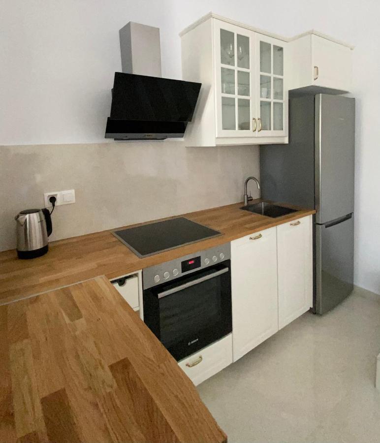 Irini Apartment Χανιώτη Εξωτερικό φωτογραφία
