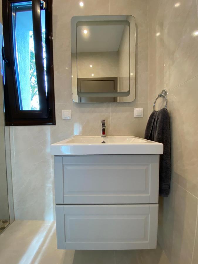 Irini Apartment Χανιώτη Εξωτερικό φωτογραφία